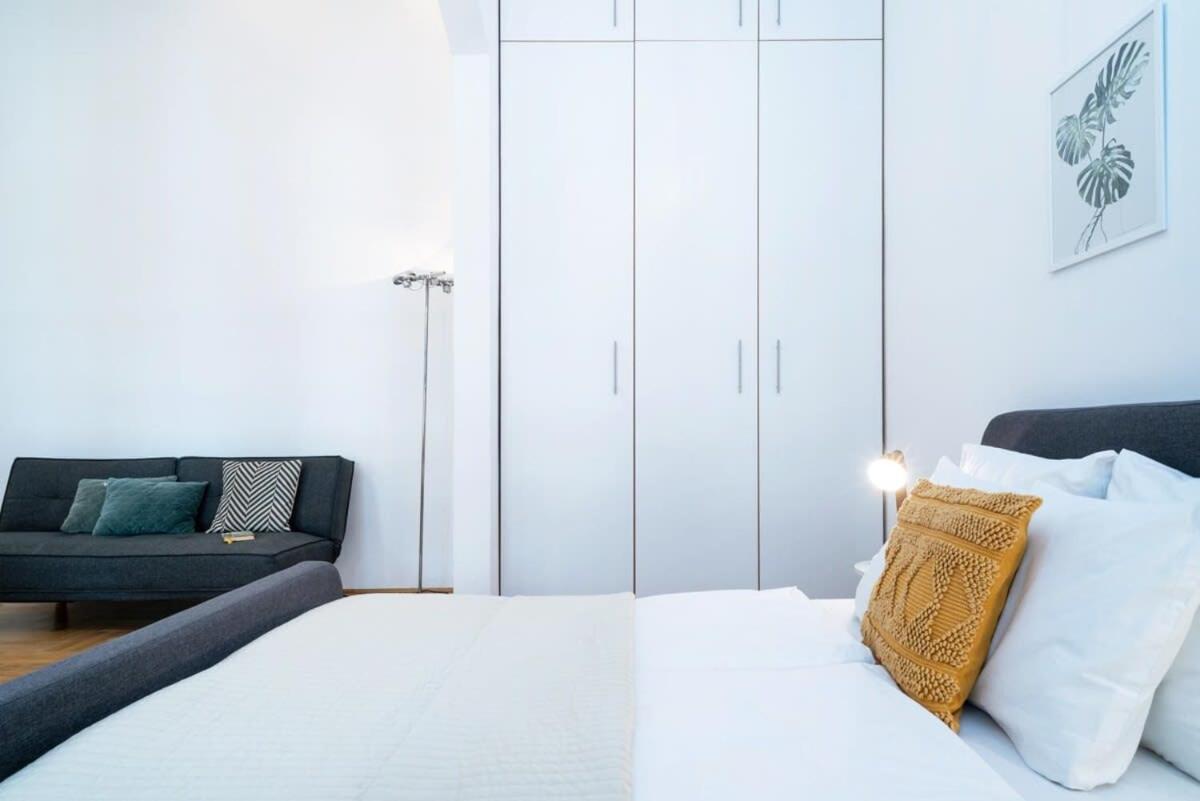 Lovely Downtown Apartment Close To The Basilica Budapeszt Zewnętrze zdjęcie