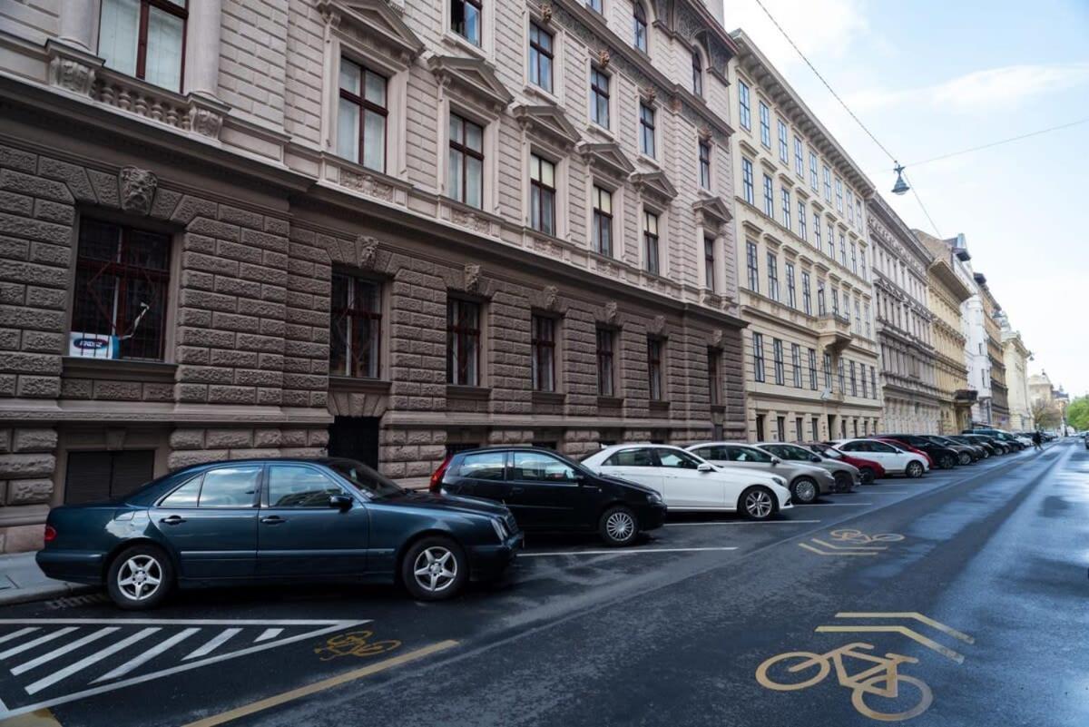 Lovely Downtown Apartment Close To The Basilica Budapeszt Zewnętrze zdjęcie